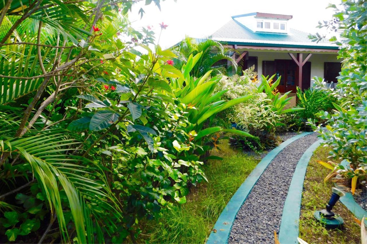 Titalee Lodge 3 Villas Autour D'Une Piscine Saint-Francois  Exterior photo
