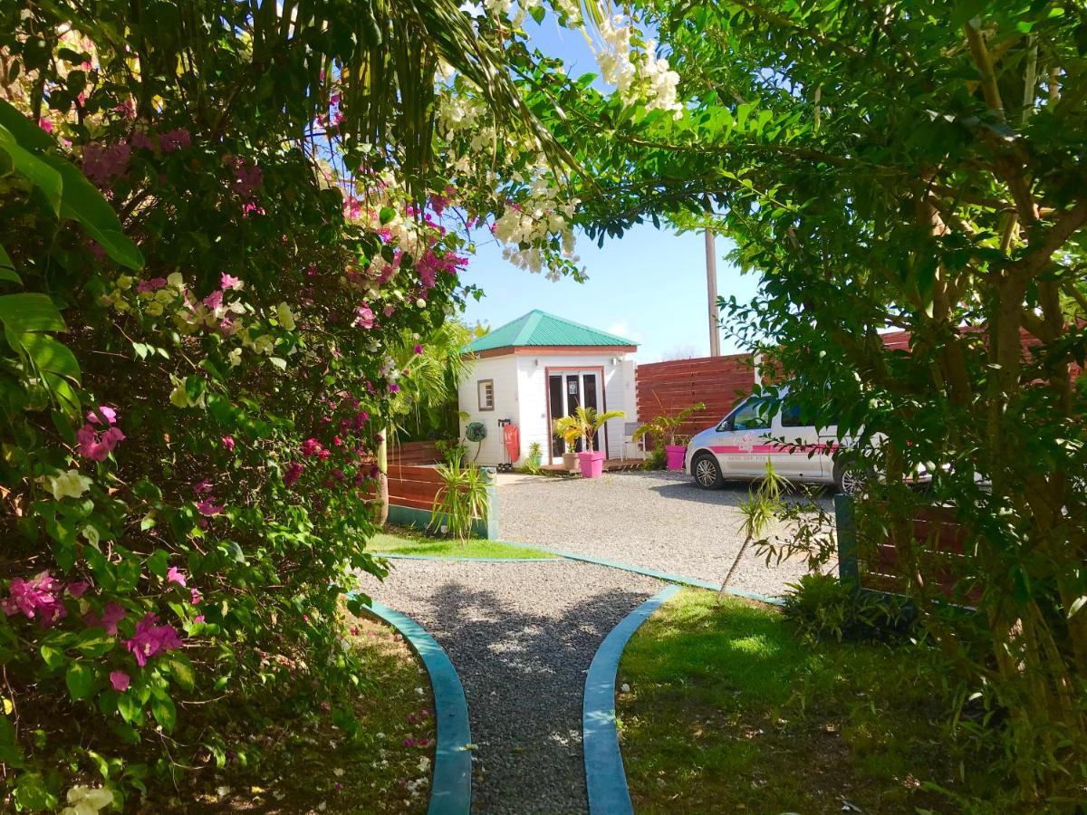 Titalee Lodge 3 Villas Autour D'Une Piscine Saint-Francois  Exterior photo